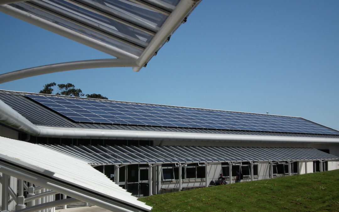 Advantages of mechanically fixed solar installations using the ROOFTRAK® IFP